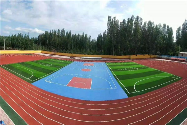 透氣型塑膠跑道材料價(jià)格每平方多少錢？