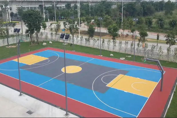 硅PU籃球場(chǎng)施工注意事項(xiàng)
